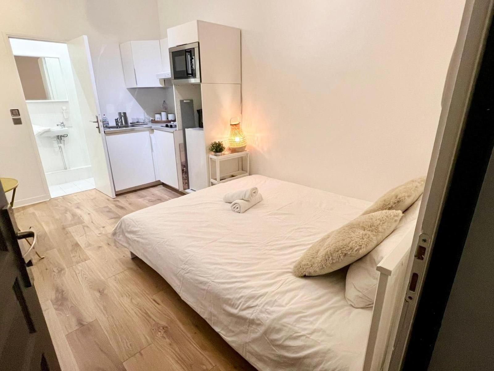 Apartament Eiffel Tower View Paryż Zewnętrze zdjęcie